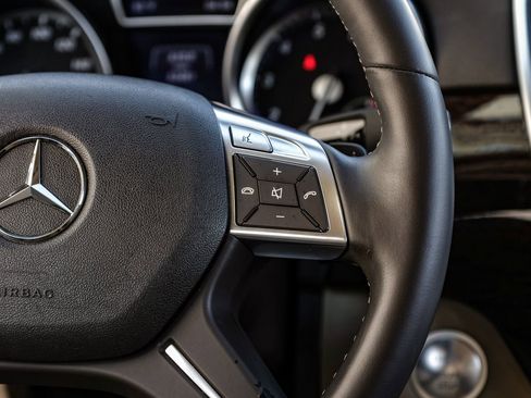 Used 2013 Mercedes-Benz ML 350 2WD image 18