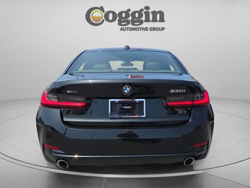Used 2023 BMW 330i xDrive Sedan w/ Driving Assistance Package AWD/4WD image 4