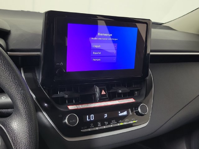 Used 2025 Toyota Corolla LE FWD image 28
