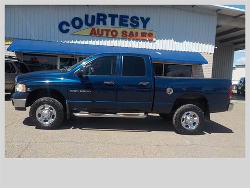 Used 2004 Dodge Ram 2500 Truck SLT w/ Trailer Tow Group image 3