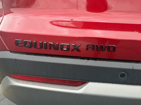 Used 2026 Chevrolet Equinox LT w/ Convenience Package II AWD/4WD image 5