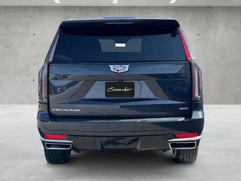 Used 2023 Cadillac Escalade Premium Luxury image 15