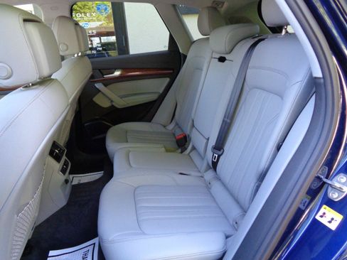 Used 2022 Audi Q5 2.0T Premium Plus AWD/4WD image 17