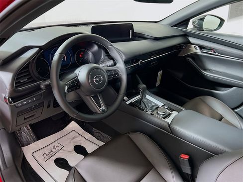 New 2026 MAZDA MAZDA3 Hatchback w/Premium Plus Pkg image 9