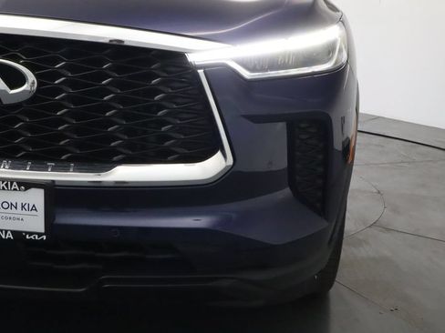 Used 2023 INFINITI QX60 Luxe w/ Cargo Package FWD image 8