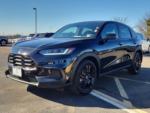 Certified 2026 Honda HR-V Sport image 3