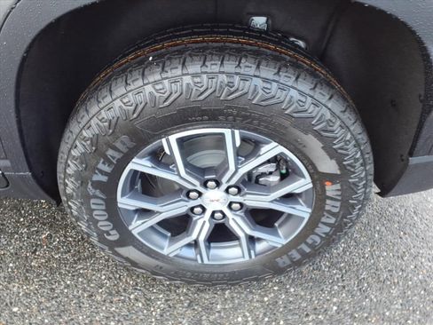 New 2026 GMC Acadia AT4 w/ Luxury Package image 8