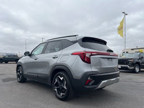 Used 2025 Kia Seltos S image 6