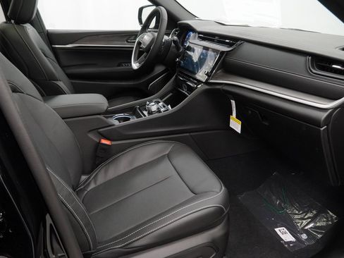 New 2026 Jeep Grand Cherokee Limited image 34