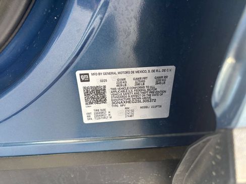 Used 2025 Chevrolet Equinox LT FWD image 29