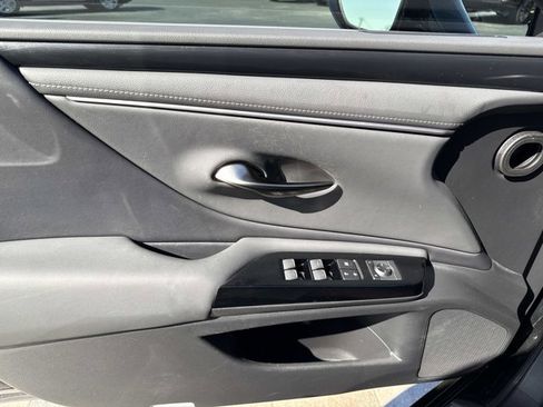 Used 2023 Lexus ES 350 w/ Accessory Package (Z2) image 9