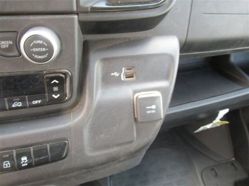 Used 2023 RAM ProMaster 2500 image 21