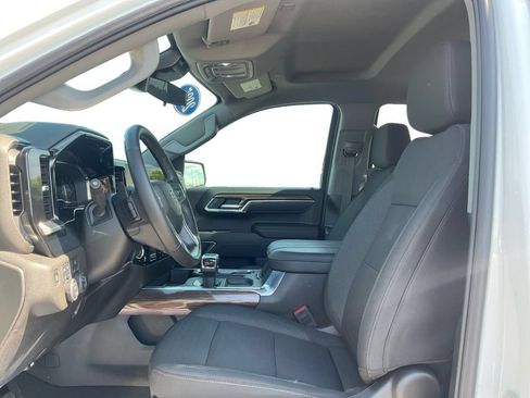 Used 2025 Chevrolet Silverado 1500 RST w/ Z71 Off-Road Package AWD/4WD image 22