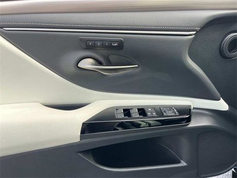 Certified 2023 Lexus ES 350 F Sport image 28