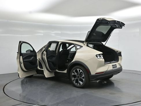 New 2026 Ford Mustang Mach-E Select RWD image 30