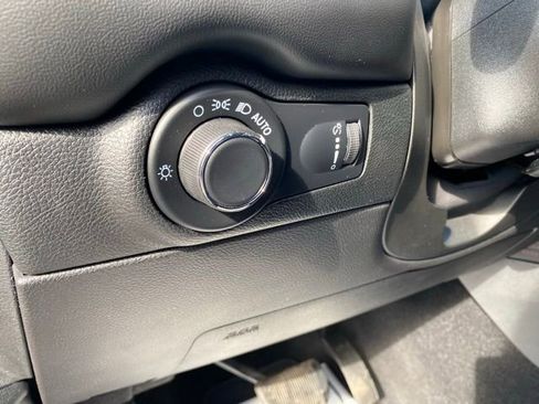 Used 2023 Dodge Durango GT AWD/4WD image 21