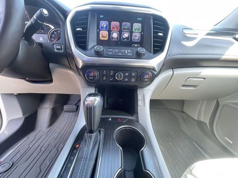 Certified 2018 GMC Acadia SLT w/ LPO, Floor Liner Package FWD image 36