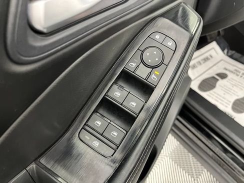 Used 2024 Nissan Rogue SV FWD image 32