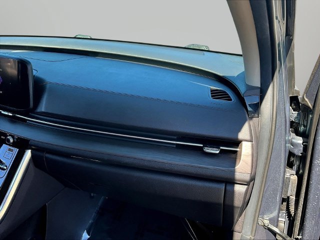 Certified 2023 Kia Carnival SX FWD image 33
