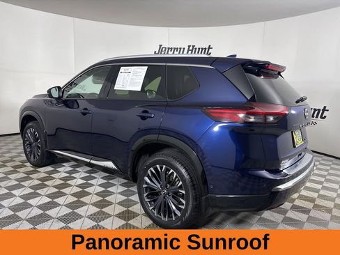 Used 2024 Nissan Rogue Platinum w/ Platinum Premium Package image 7