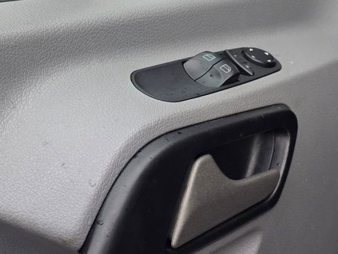 Used 2012 Mercedes-Benz Sprinter 2500 w/ Premium Pkg image 25