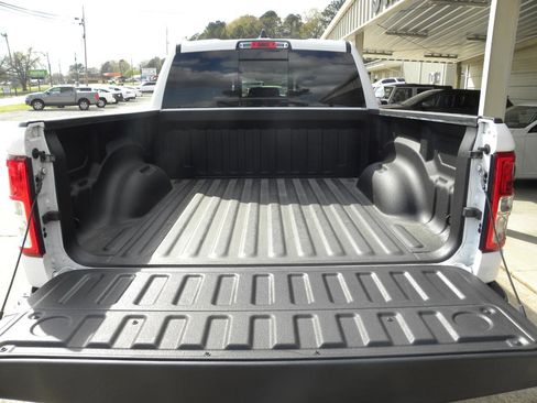 Used 2021 RAM 1500 Big Horn AWD/4WD image 9