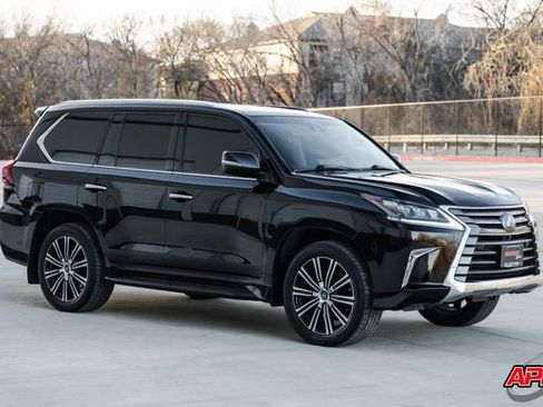 Used 2021 Lexus LX 570 4WD w/ Luxury Package image 47