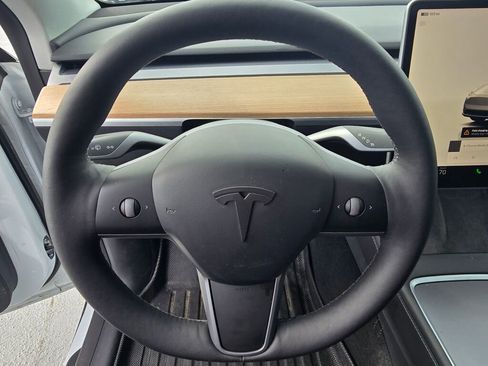 Used 2022 Tesla Model Y Performance image 60