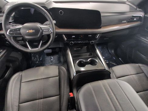 Certified 2025 Chevrolet Tahoe High Country AWD/4WD image 6