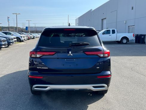 Used 2023 Mitsubishi Outlander SE image 8