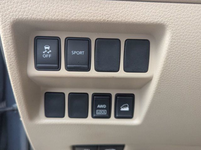 Used 2014 Nissan Rogue SV AWD/4WD image 13