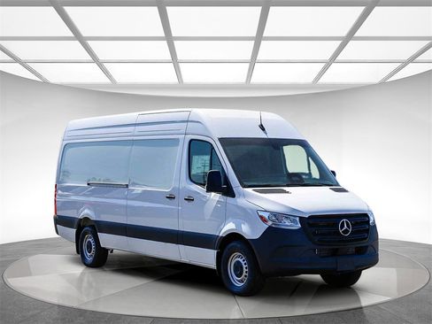 New 2025 Mercedes-Benz Sprinter 2500 image 5