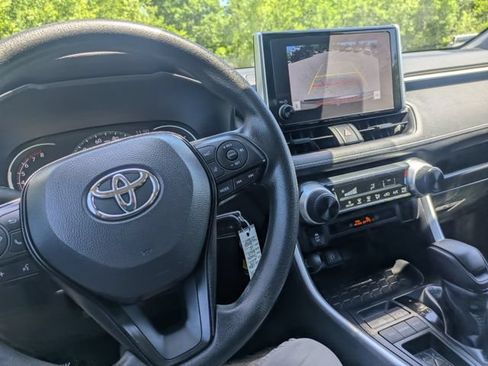 Used 2023 Toyota RAV4 LE FWD image 28