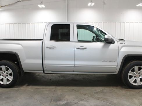 Used 2015 GMC Sierra 1500 SLE w/ SLE Value Package image 11