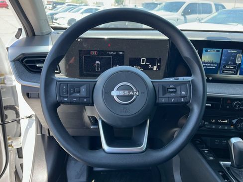 New 2026 Nissan Kicks SV w/ Illumination Package FWD image 18