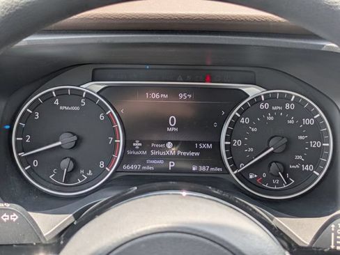 Used 2021 Nissan Rogue SV FWD image 17