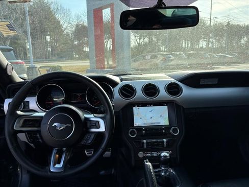 Used 2017 Ford Mustang GT Premium w/ Equipment Group 401A image 6