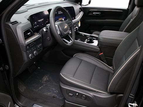 New 2025 Chevrolet Tahoe Premier w/ Sun And Tow Package image 10