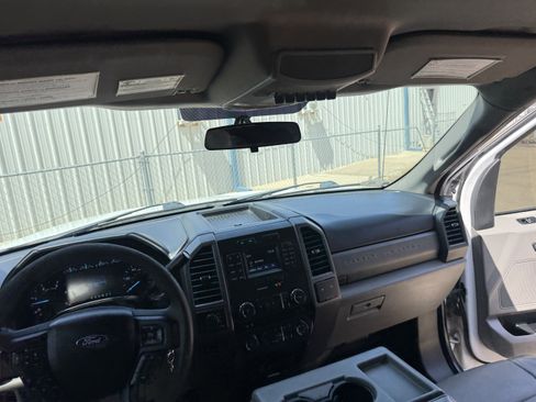 Used 2018 Ford F350 XL w/ Power Equipment Group AWD/4WD image 27