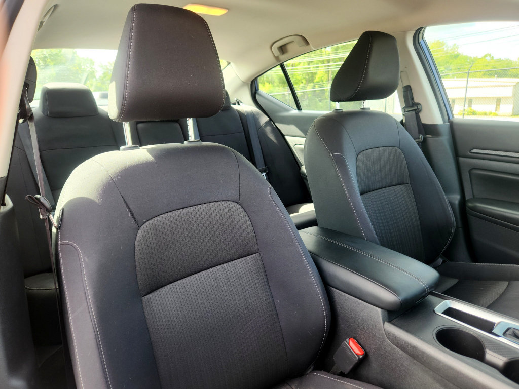 Used 2024 Nissan Altima 2.5 S FWD image 4