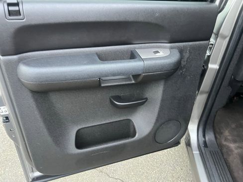 Used 2013 Chevrolet Silverado 1500 LT image 25