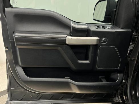 Used 2019 Ford F150 Lariat w/ Equipment Group 502A Luxury AWD/4WD image 16