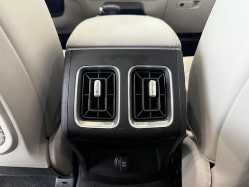 Used 2024 Kia Sorento S w/ Panoramic Sunroof Package FWD image 32
