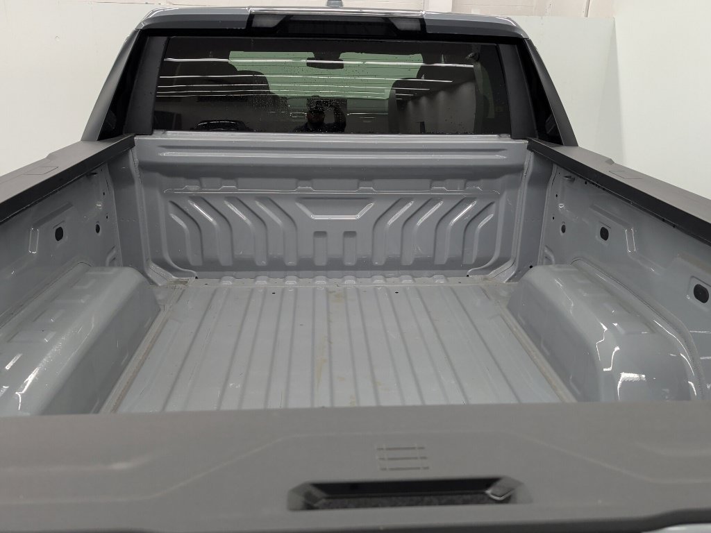 Used 2026 GMC Sierra EV Elevation w/ LPO, Elevation Dark Package AWD/4WD image 24