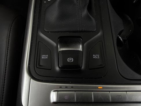 Used 2026 Kia Carnival FWD image 26