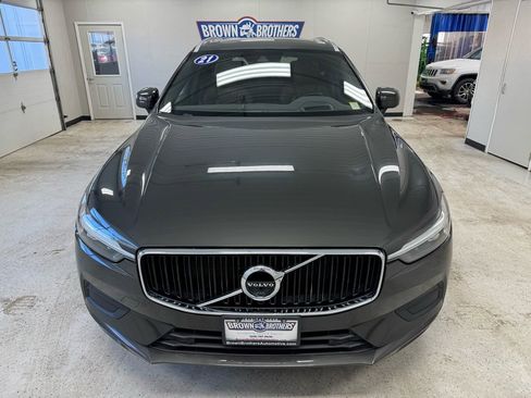 Used 2021 Volvo XC60 T5 Momentum image 12