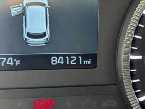 Used 2022 Kia Telluride EX w/ EX Premium Package image 19