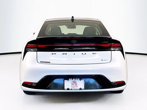 Used 2024 Toyota Prius Limited image 8