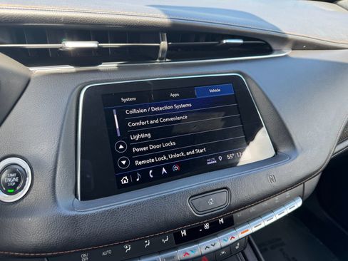Used 2019 Cadillac XT4 Sport w/ Cold Weather Package AWD/4WD image 29