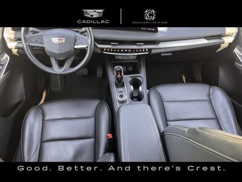 Used 2025 Cadillac XT4 Premium Luxury FWD image 12